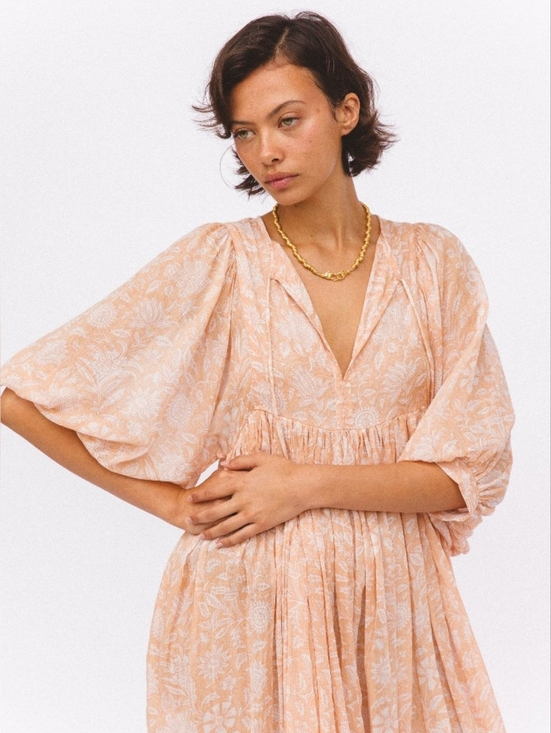 Daughters of India Dresses & Skirts - DAUGHTERS OF INDIA Kyra Midi Dress Apricot Blush Small NWT